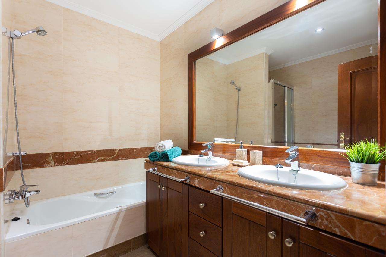 Maravillosa Villa De Lujo Con Piscina Privada Пуэрто-де-Сантьяго Экстерьер фото